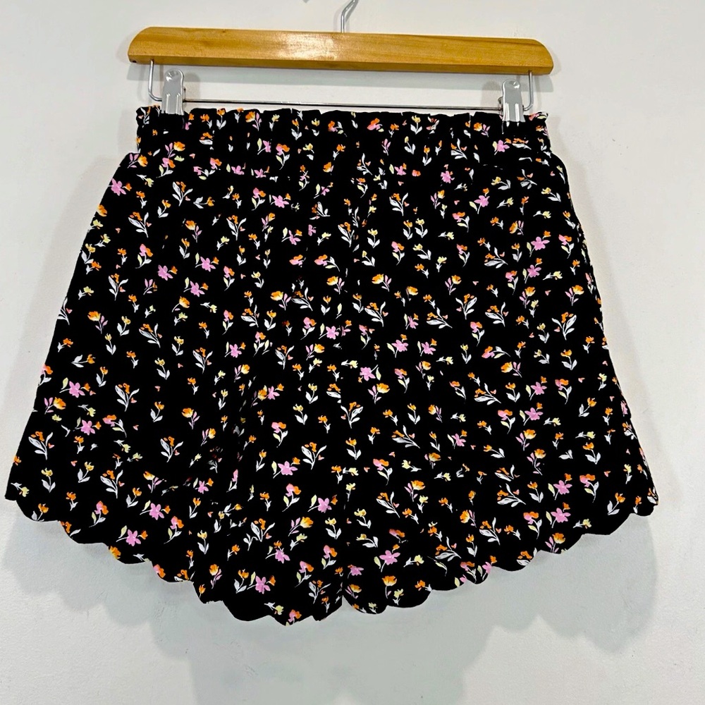Vero Moda Floral Print Shorts